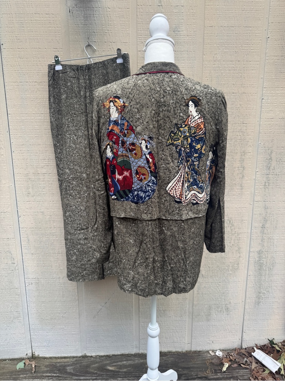 Y2K Set Gray Black Pattern  Women's Blazer with Back Japanese Motif & Pants